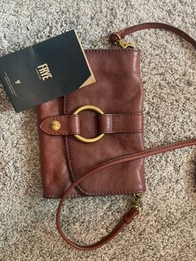 Frye Lucy Women's Small Leather Crossbody Bag/wallet Cognac, Brown